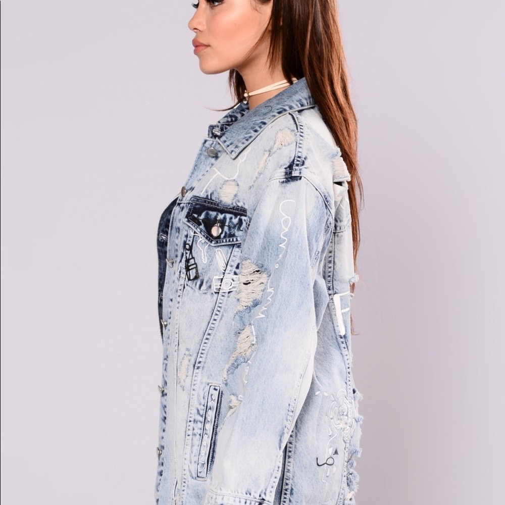 FashionNova Avery Abstract Distressed Denim Jacket - Picture 3 of 8